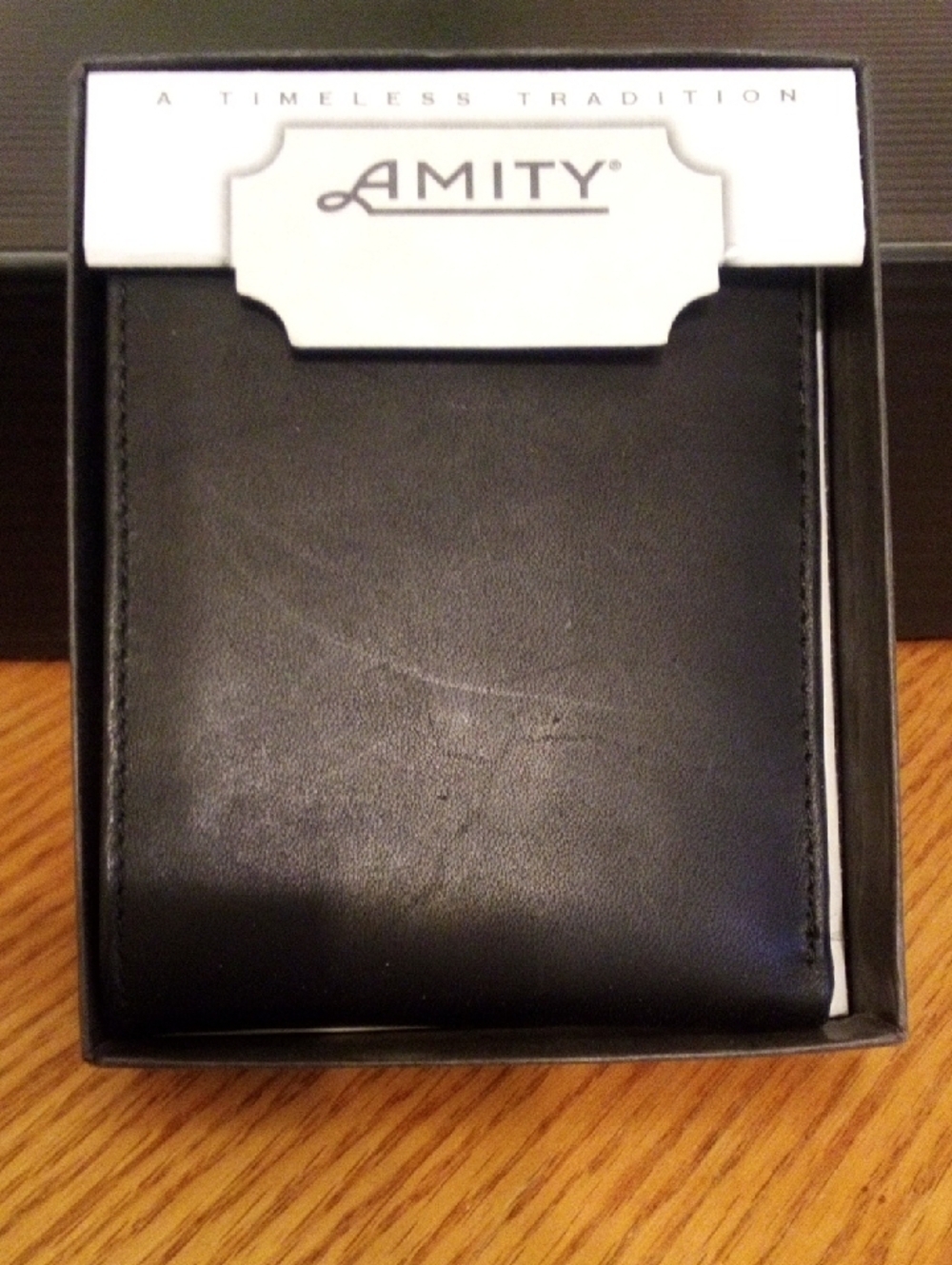 Amity Men's Black Leather Bifold Wallet - Picture 2 of 3